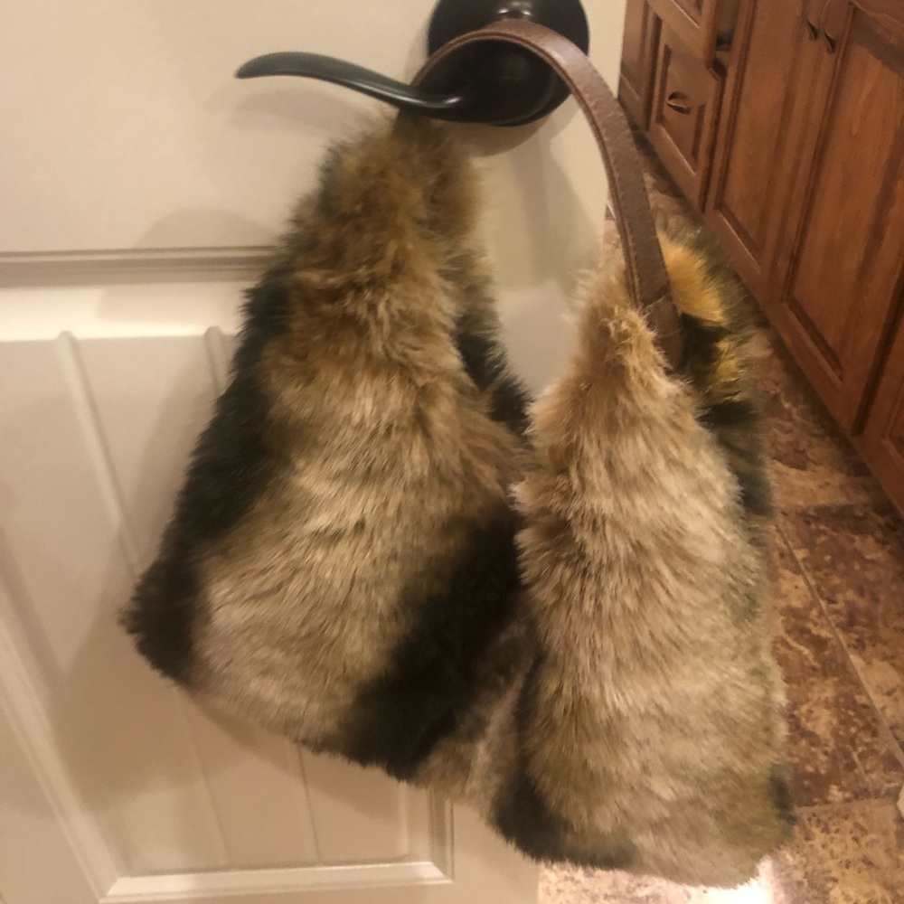 Fur hand bag